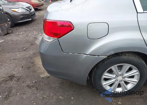 2010 Subaru Legacy 2.5I Premium z USA, uszkodzony, nr VIN 4S3BMBC67A3214332